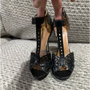 GUESS T-strap black leather platform heels, open toe with cut outs GWTANK